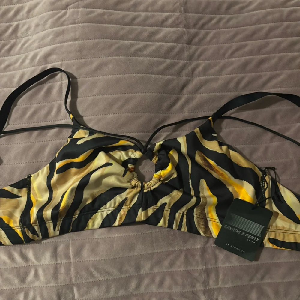 Savage x Fenty Print Bikini Top - Picture 1 of 2